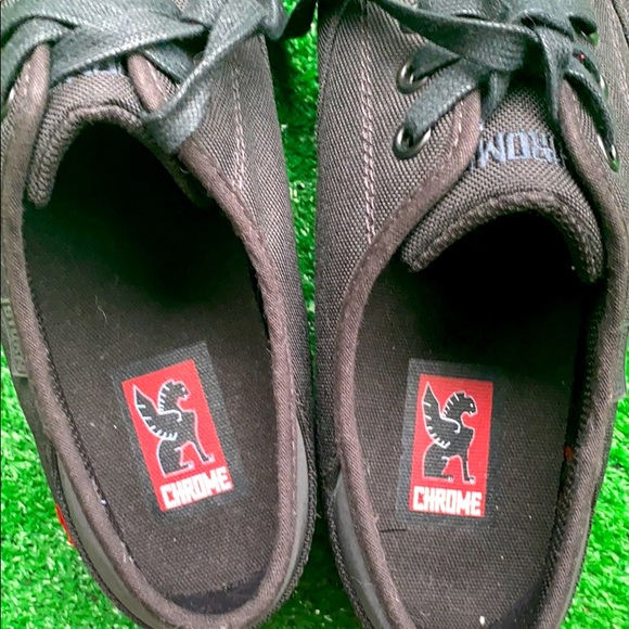 Never worn Chrome Sneakers - Picture 3 of 3